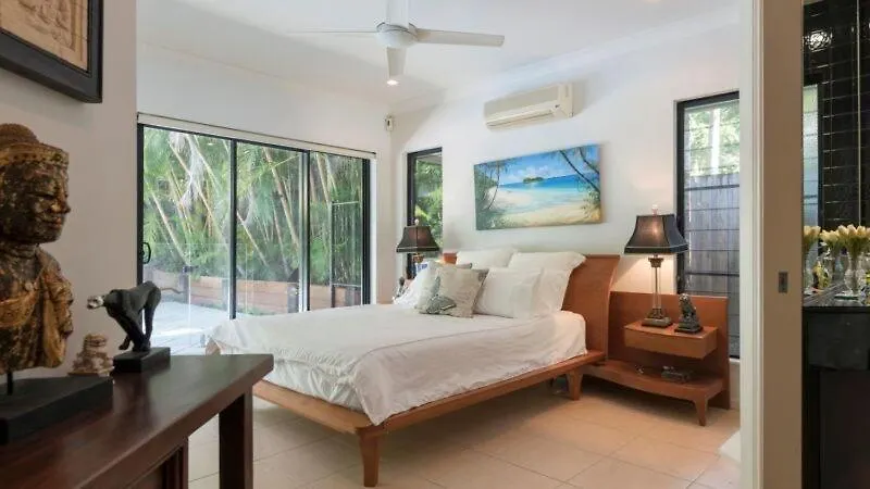 Holiday home Arte Bianco Villa Palm Cove