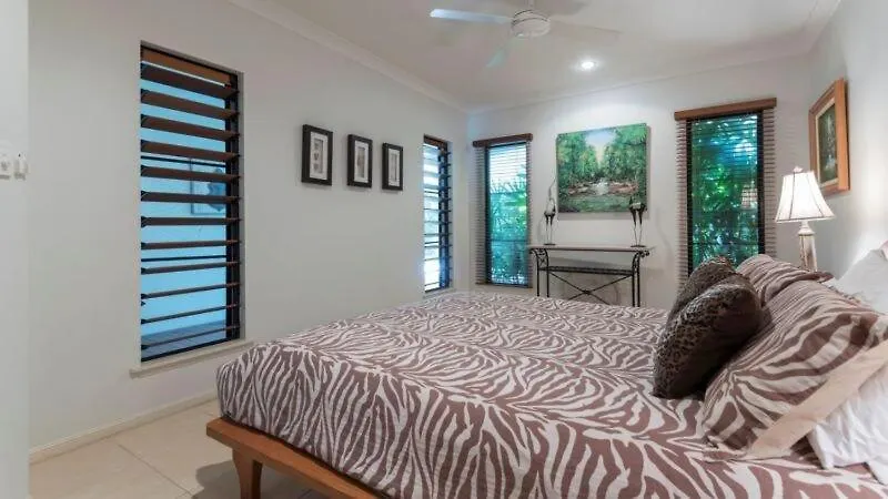 Holiday home Arte Bianco Villa Palm Cove