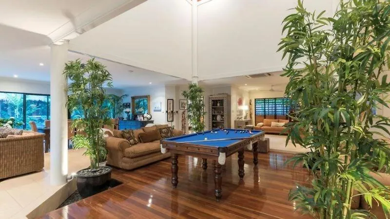 Arte Bianco Villa Palm Cove Holiday home
