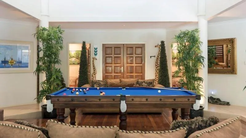 Villa Arte Bianco Palm Cove