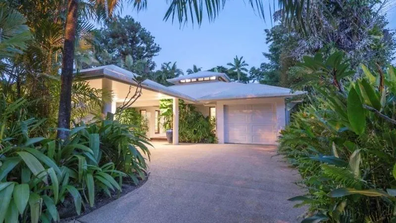 Villa Arte Bianco Palm Cove